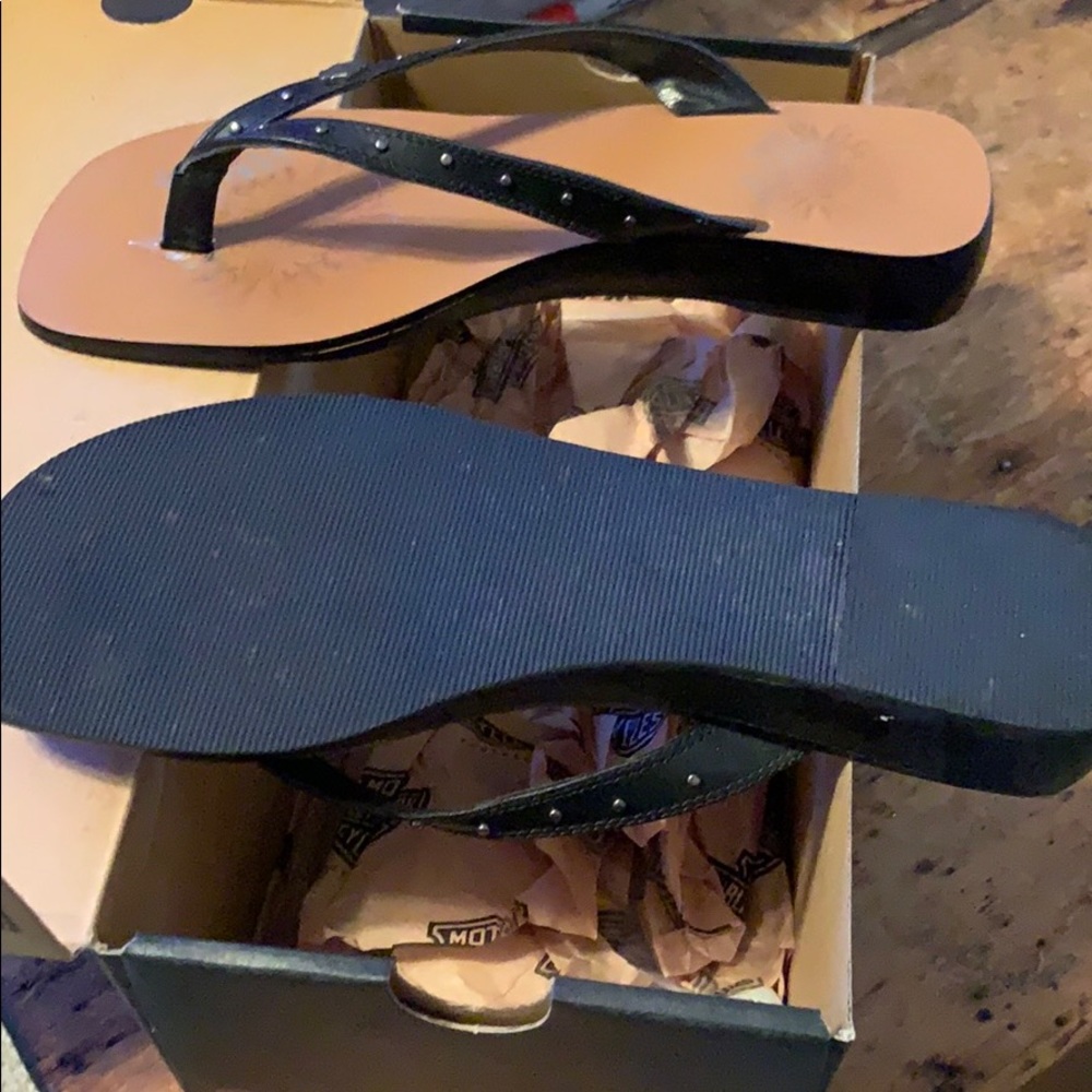 Ladies Harley Davidson sandals